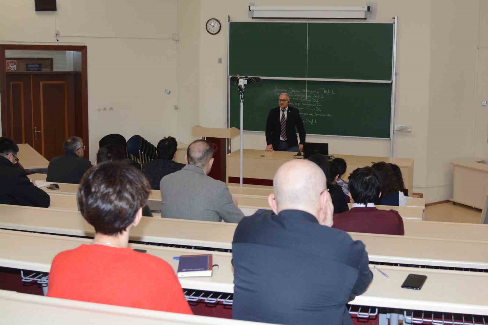anadolu-universitesi-hukuk-fakultesi-arama-konferansi-gerceklestirildi