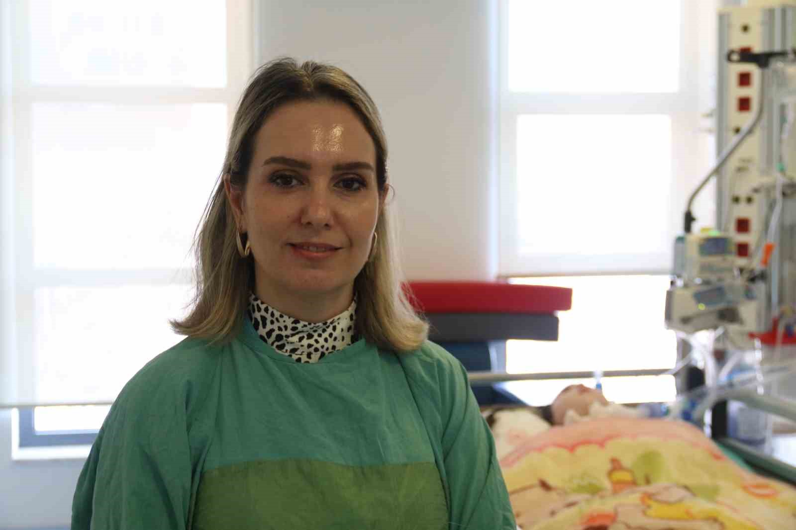 depremde-oldu-denilen-ailenin-2-hafta-aradigi-asiye-bebek-eskisehirde-tedavi-edildi