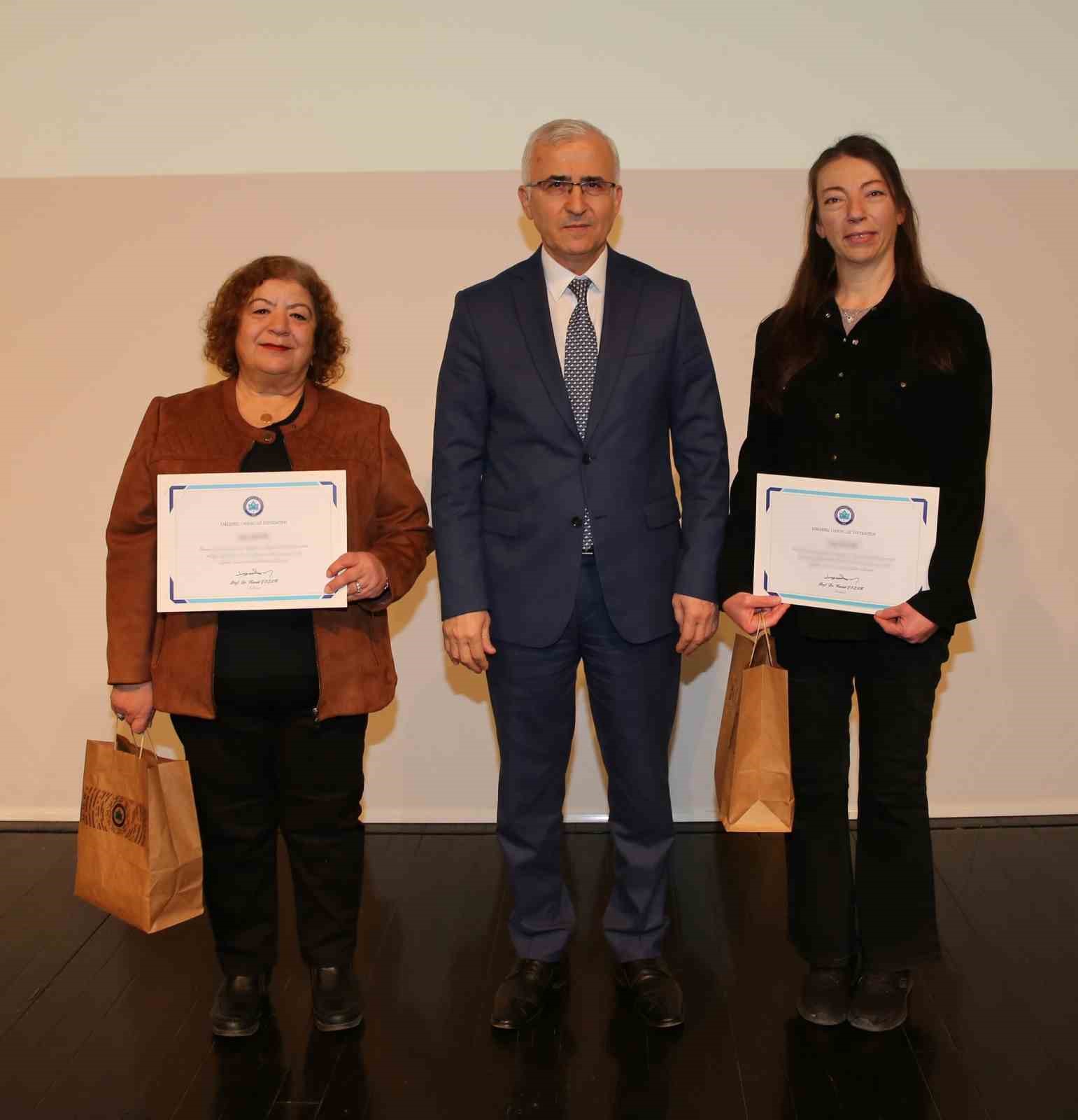 esoguden-emekli-idari-personeli-icin-emeklilik-toreni