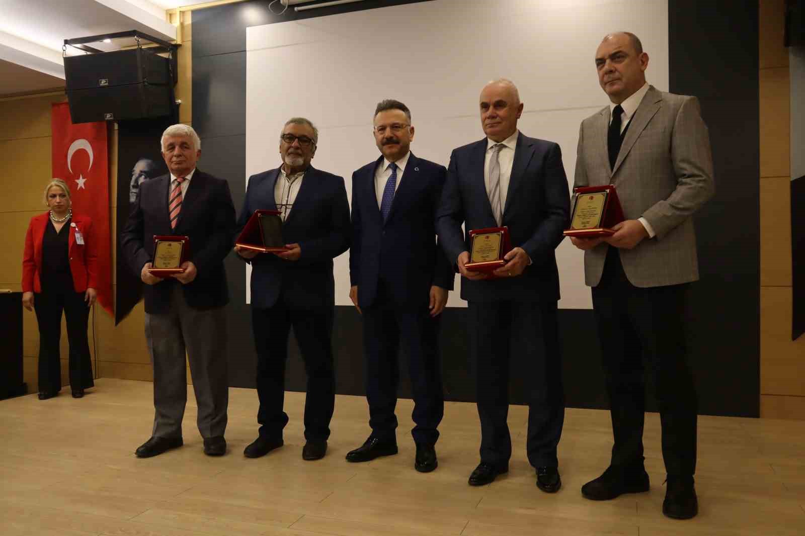 maziden-istikbale-asirlik-sifa-eserinin-sergisi-acildi