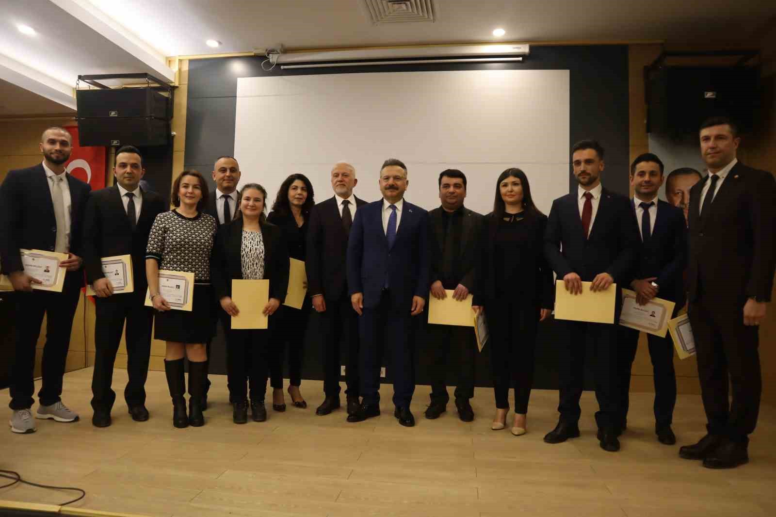 maziden-istikbale-asirlik-sifa-eserinin-sergisi-acildi