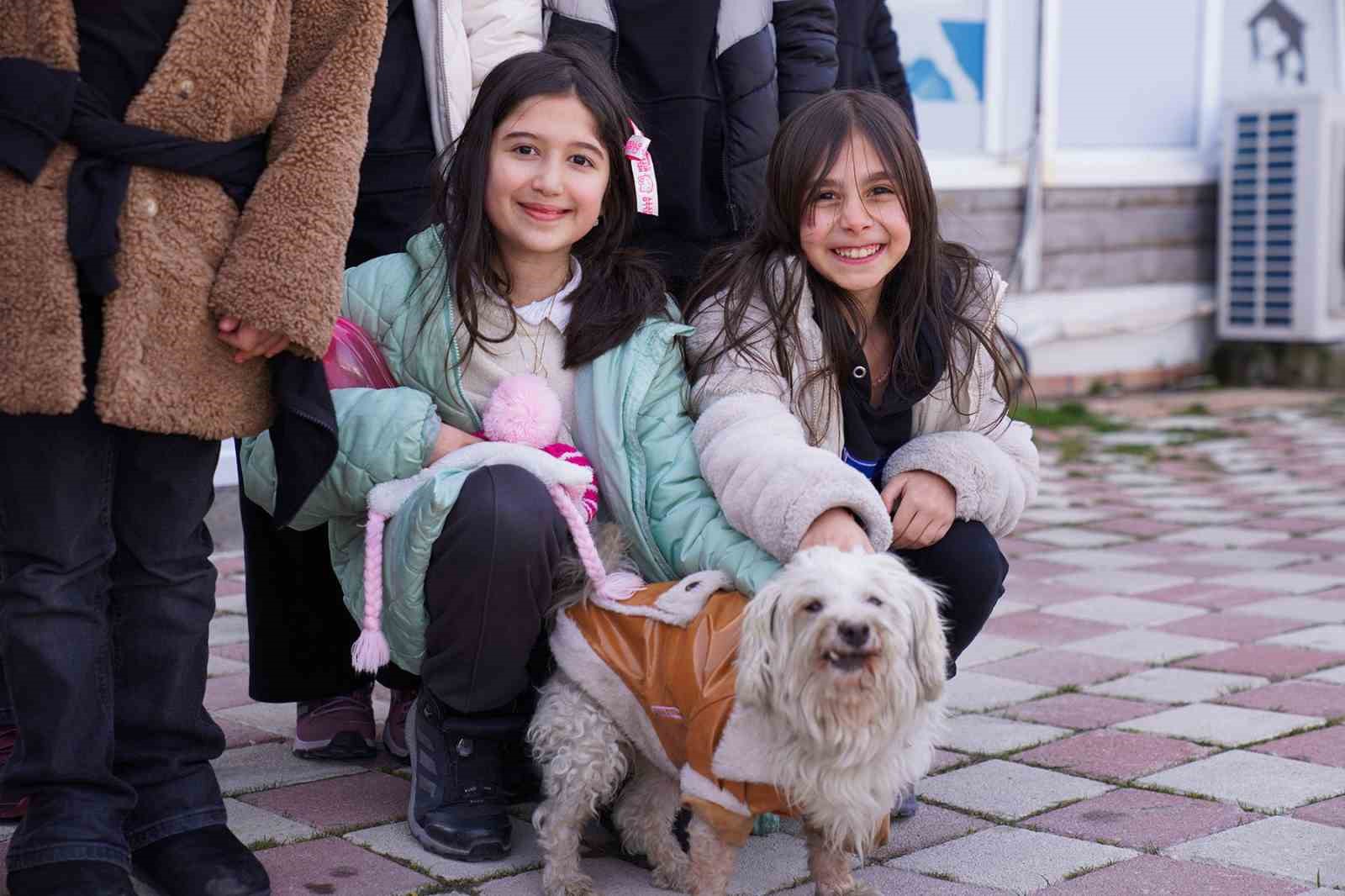 ogrencilerden-can-dostlara-anlamli-bagis