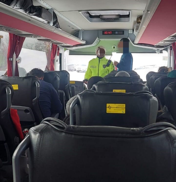 polis-ekiplerince-bin-816-otobus-ve-soforu-kontrol-edildi
