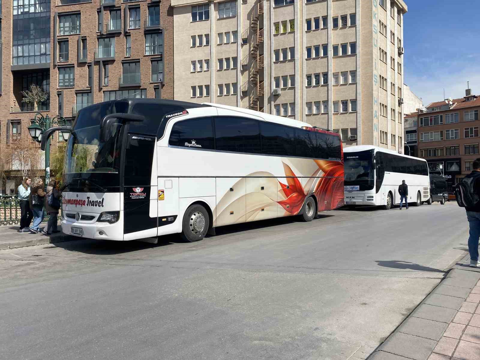 bayramda-eskisehire-gelen-turistler-gondol-seferlerini-yogunlastirdi
