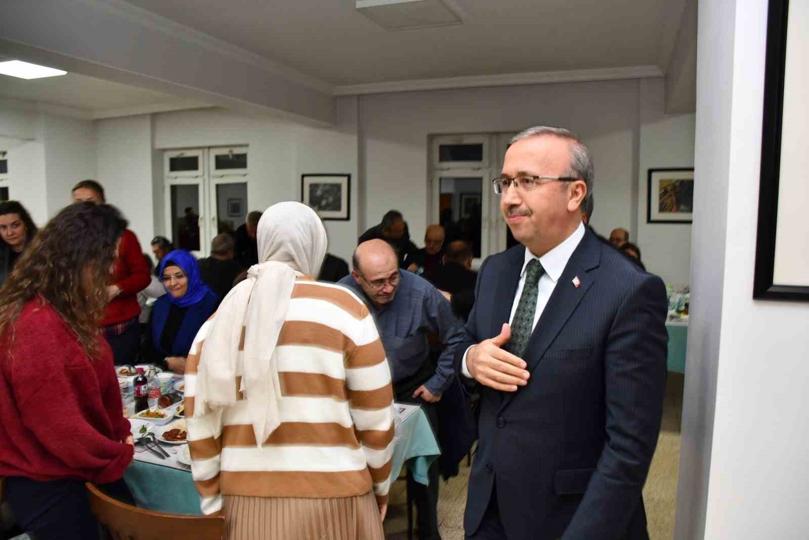 eskisehir-il-milli-egitim-muduru-sinan-aydindan-iftar-bulusmasi