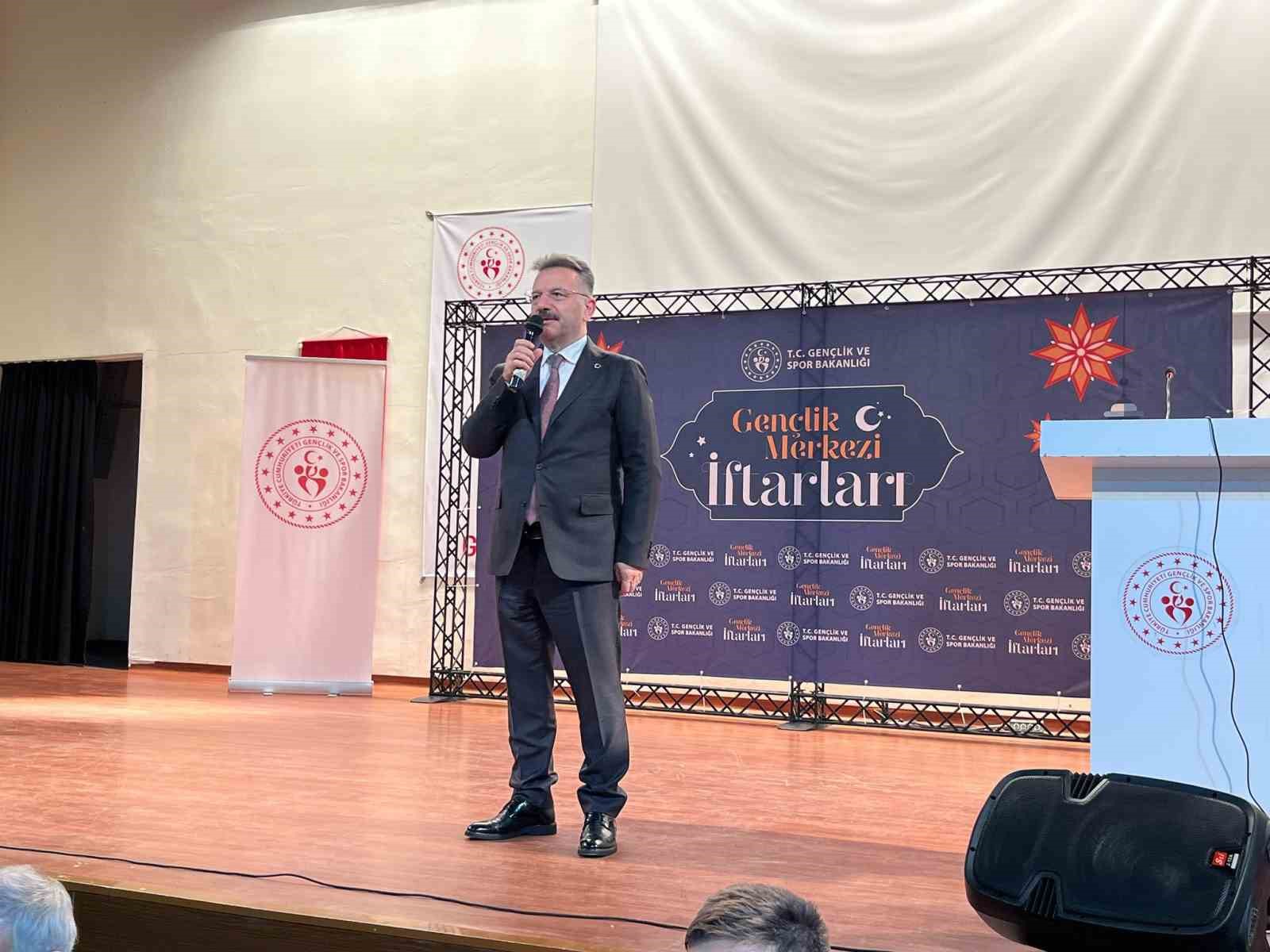 eskisehirde-itar-yemeginde-birlik-ve-beraberlik-sofrasi-kuruldu