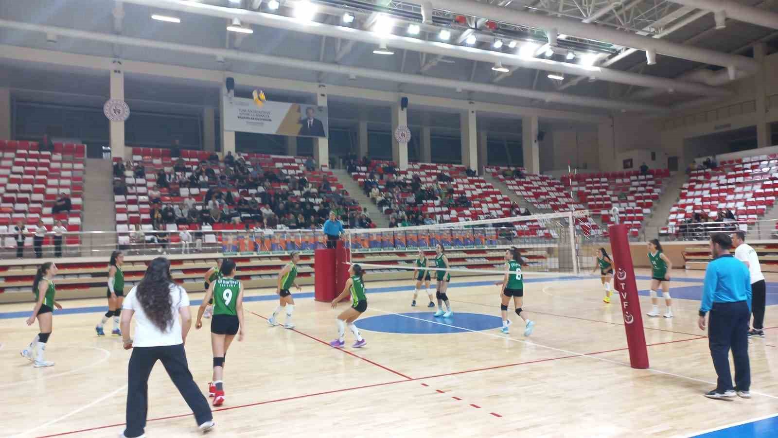 eskisehirde-midi-kizlar-voleybol-final-etabi-sona-erdi