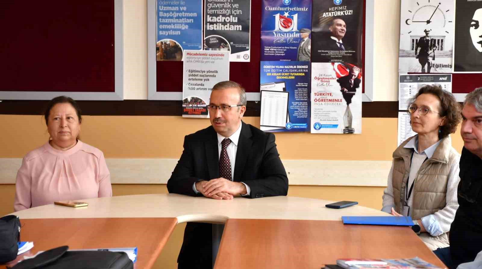 il-milli-egitim-muduru-sinan-aydin-okul-ziyaretlerini-surduruyor
