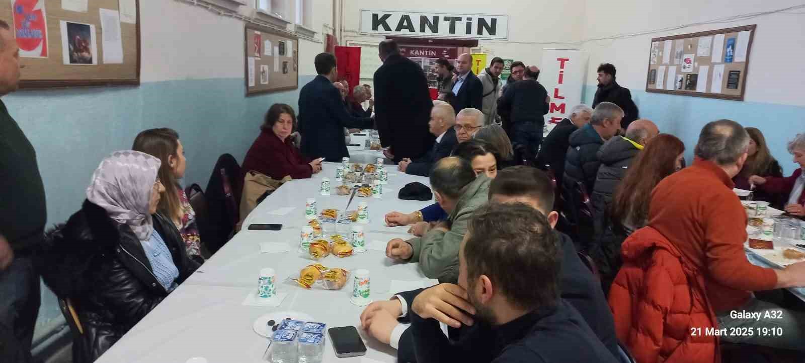 yetmis-yil-oncesinin-mezunlari-ile-iftar-yemeginde-bulusuldu