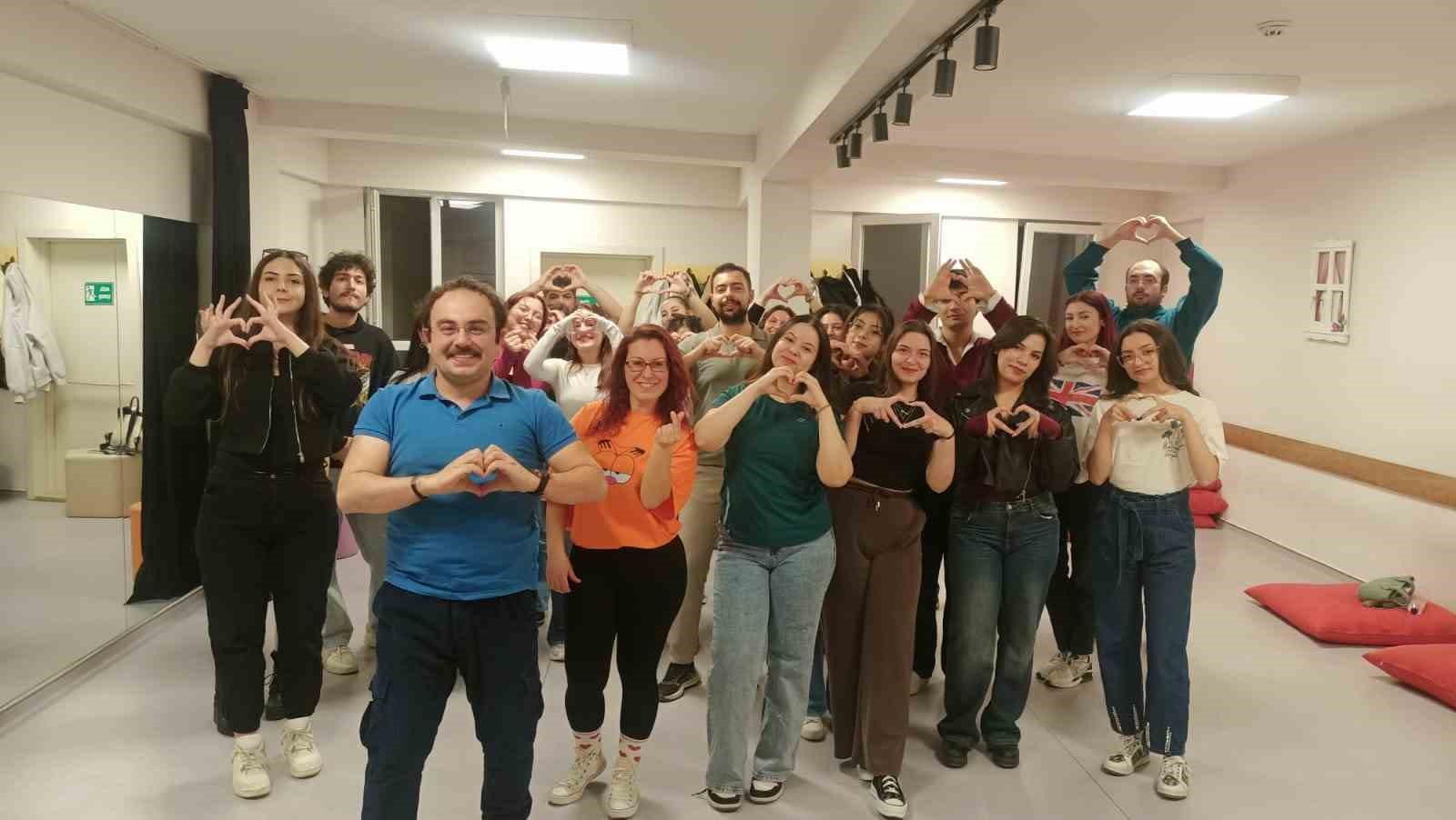bahar-adalar-genclik-merkezinde-baska-guzel