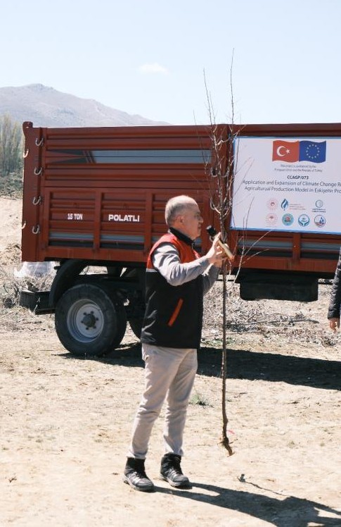 bm-destekli-projeyle-eskisehirde-iklime-uyumlu-tarim-gelisiyor