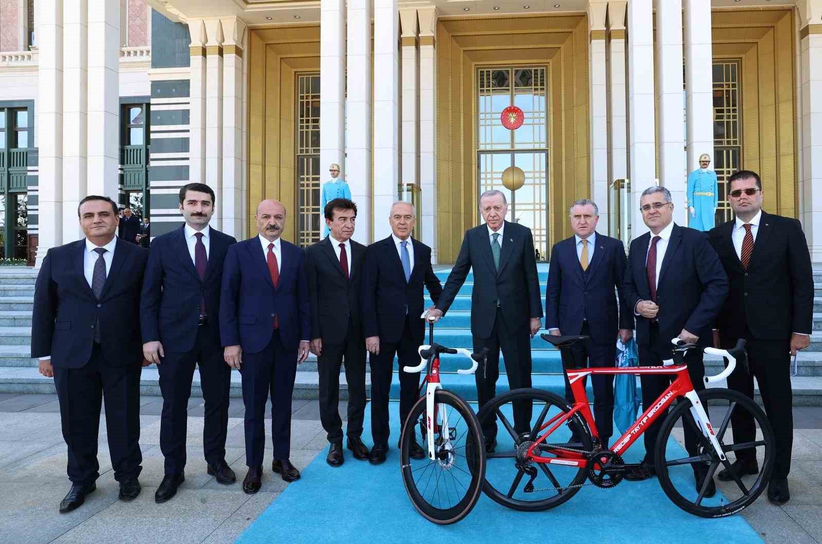 cumhurbaskanligi-turkiye-bisiklet-turuna-eskisehirli-sponsor