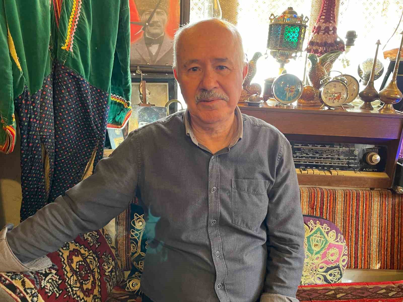 eskisehirin-kultur-mirasini-dukkaninda-yasatiyor