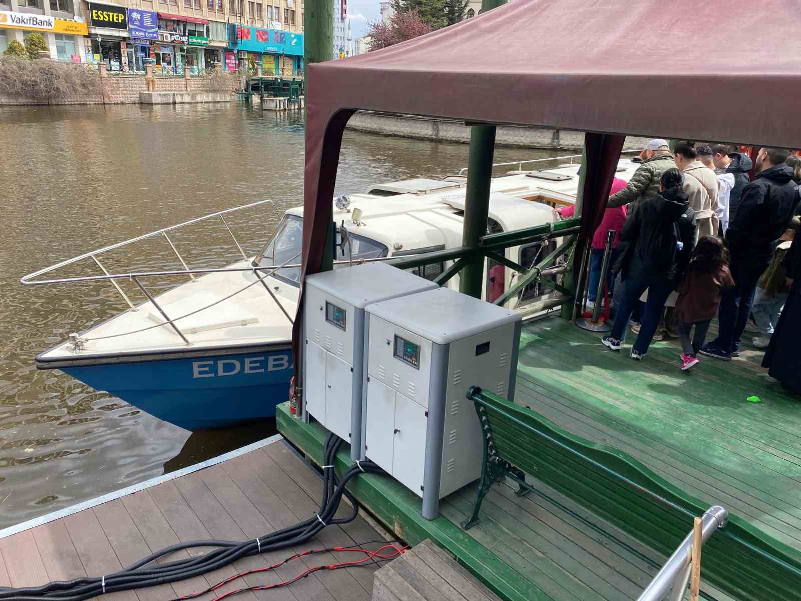 koprude-fotograf-cektirmeden-gitmiyorlar