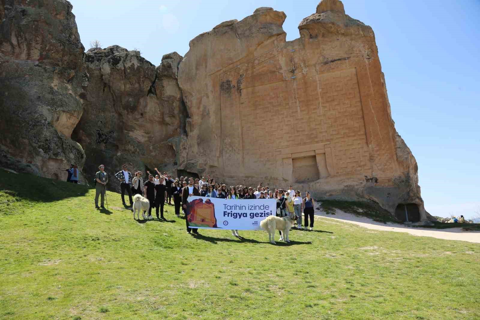 ogrenciler-frig-vadilerini-doyasiya-gezdi