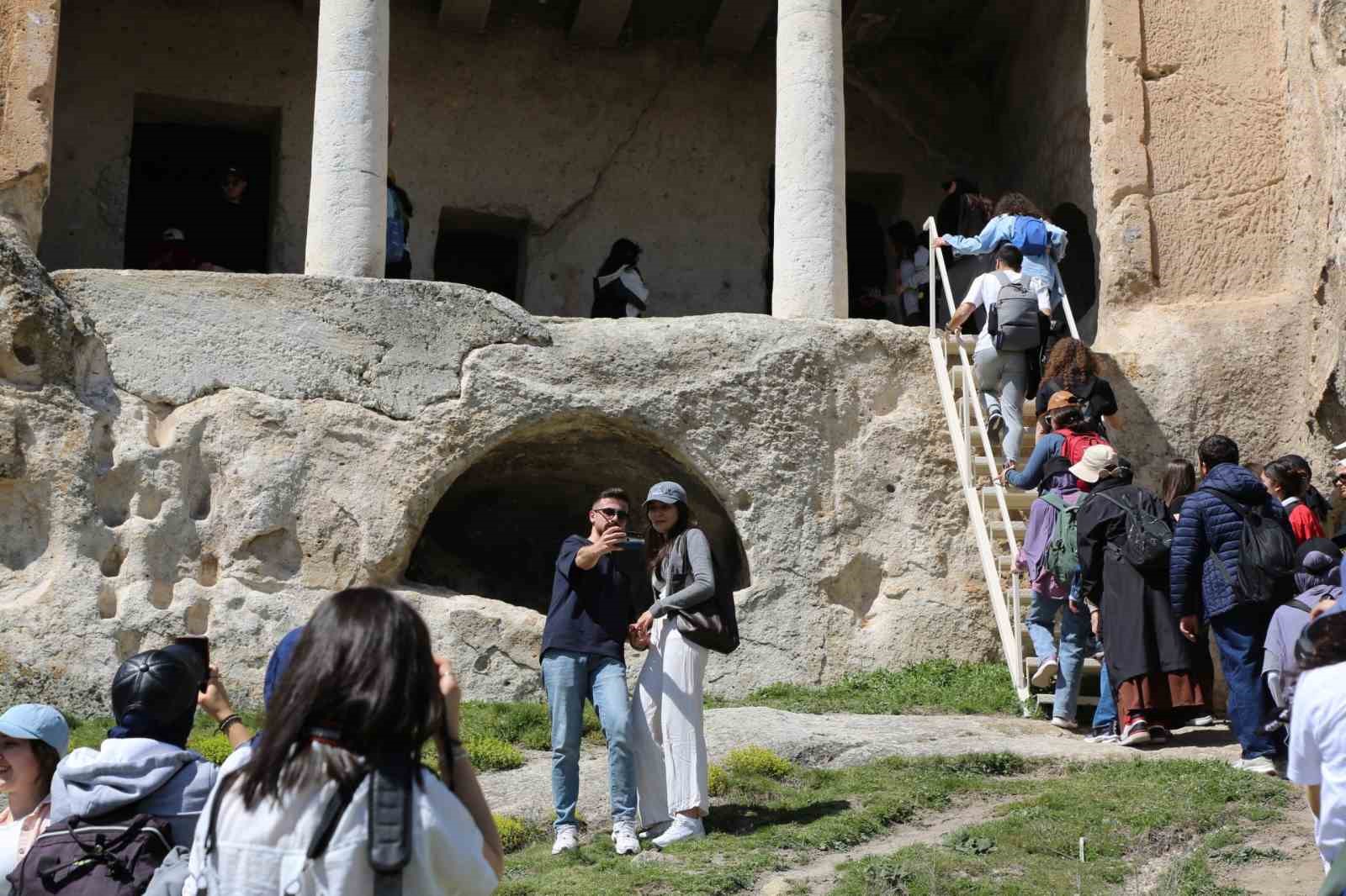 ogrenciler-frig-vadilerini-doyasiya-gezdi