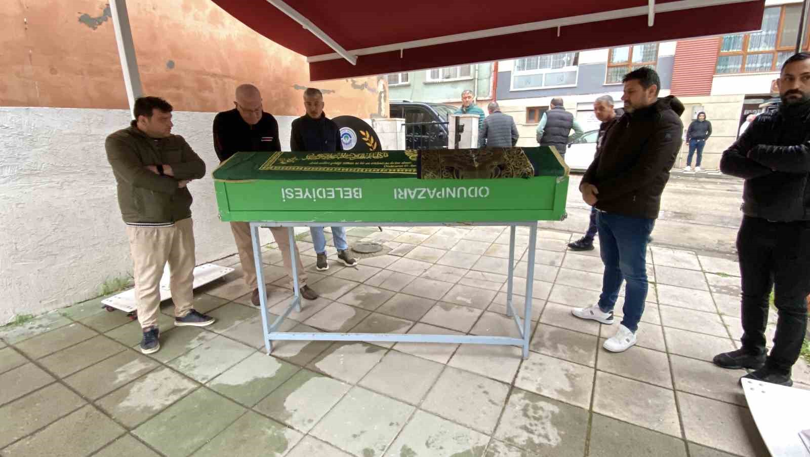 parasut-kazasinda-olen-2-arkadas-eskisehirde-defnedildi