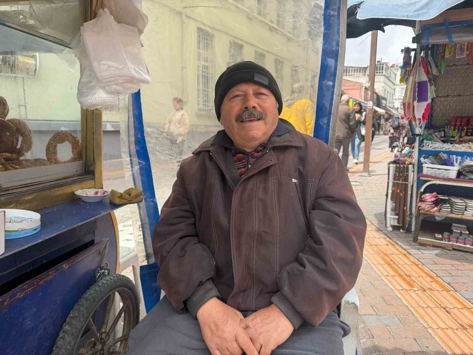 dengesiz-hava-sartlari-seyyar-esnafi-zor-durumda-birakti