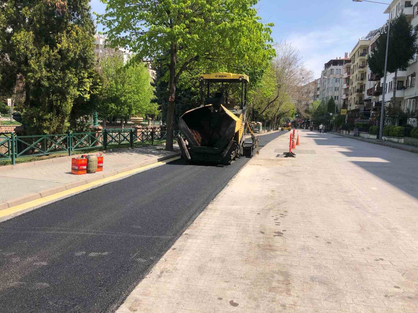 eskisehir-adalarda-bisiklet-yolu-calismalari-hiz-kesmeden-suruyor