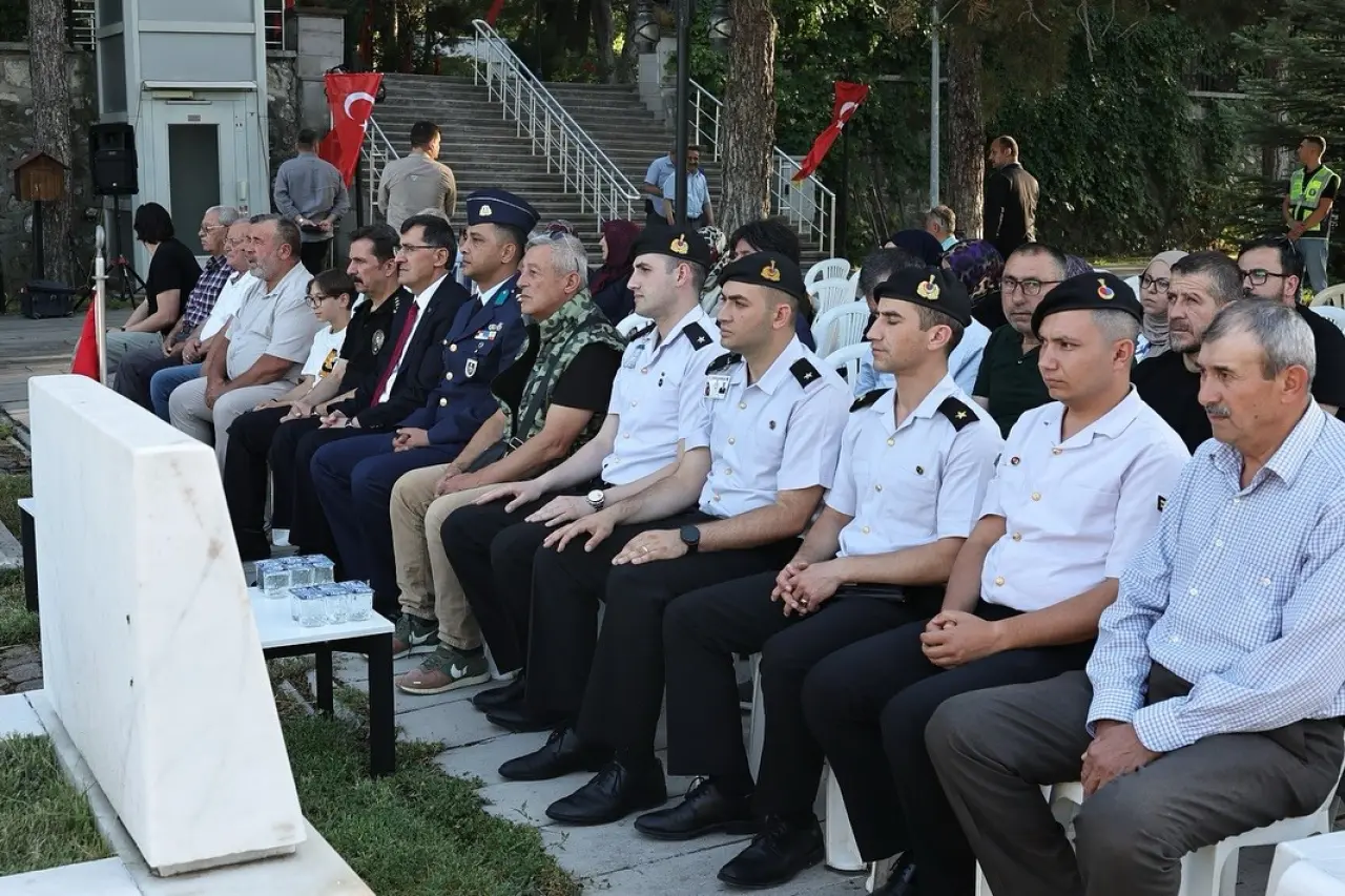 kutahyada-sehitler-icin-kuran-i-kerim-tilaveti-ve-mevlut-programi