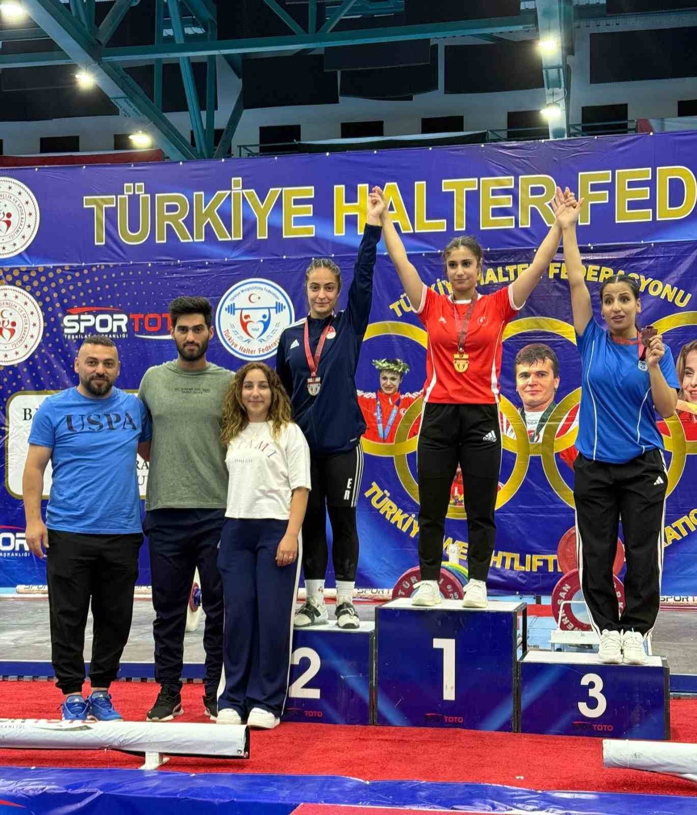 buse-erden-turkiye-2nciligi