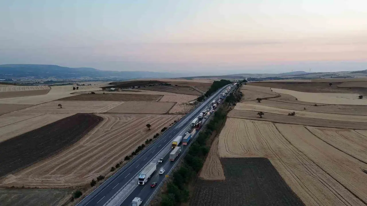 eskisehir-bozuyuk-karayolunda-trafik-durma-noktasina-geldi