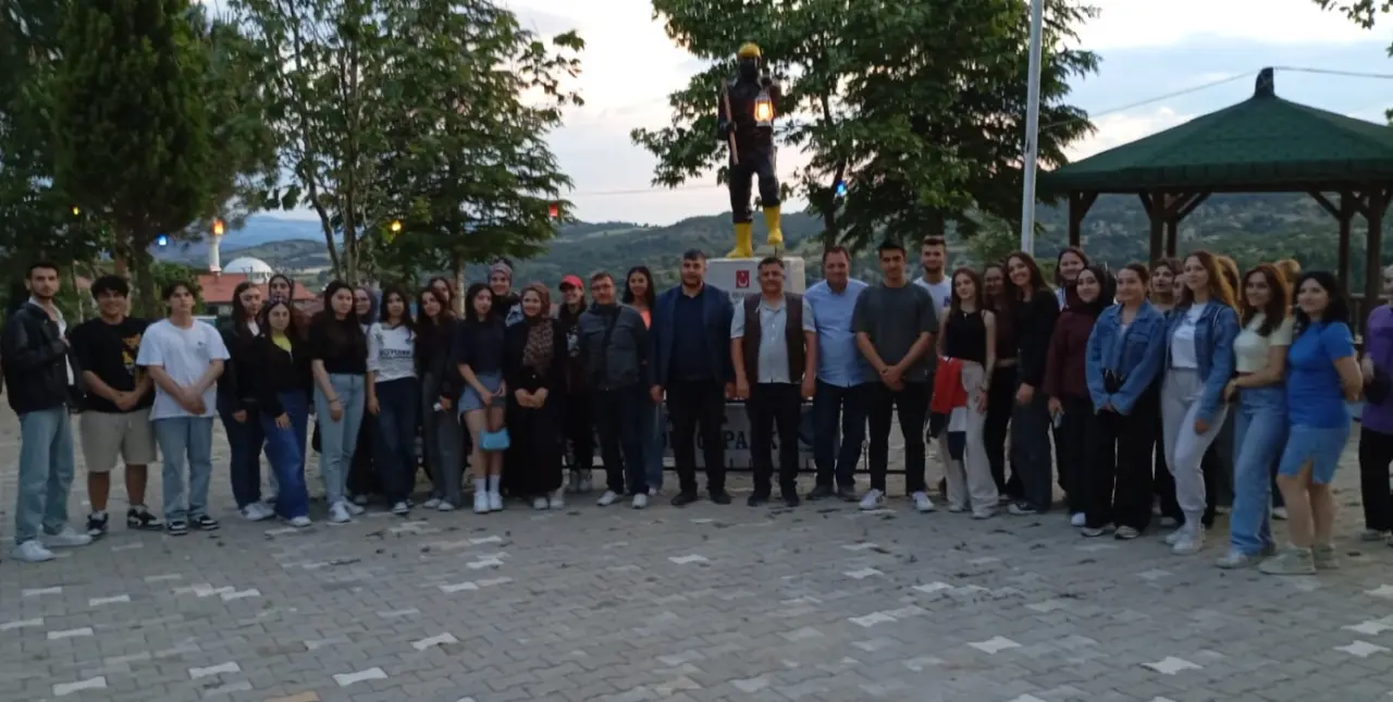 gokler-beldesinde-bos-duvarlar-sanat-eserine-donustu