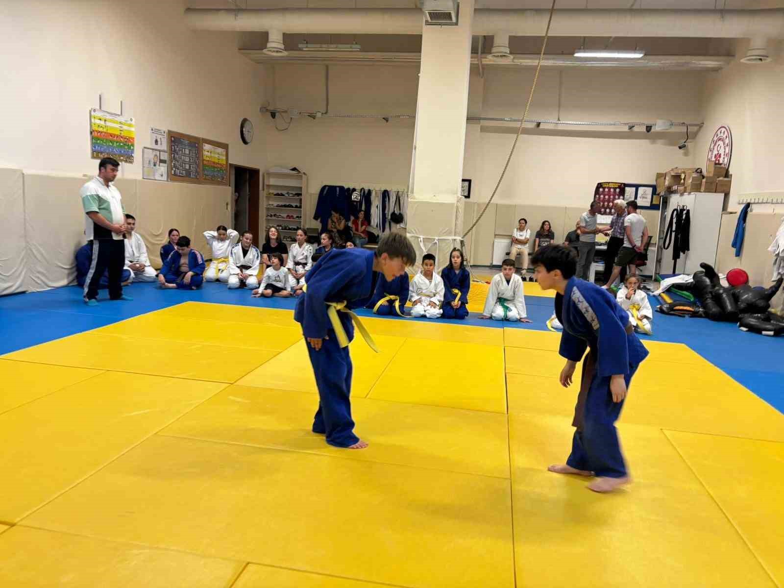 minikler-judo-il-secmeleri-yapildi
