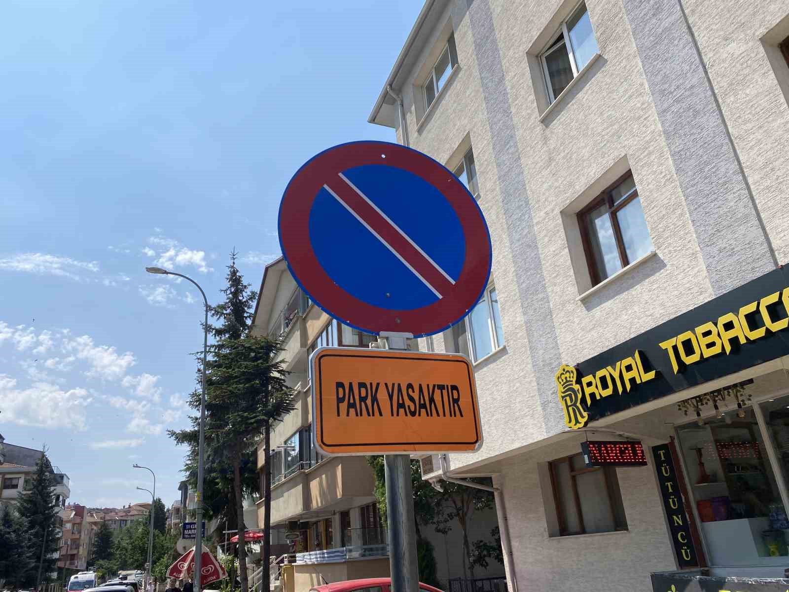 park-yasaktir-tabelasi-bu-sokakta-ise-yaramiyor