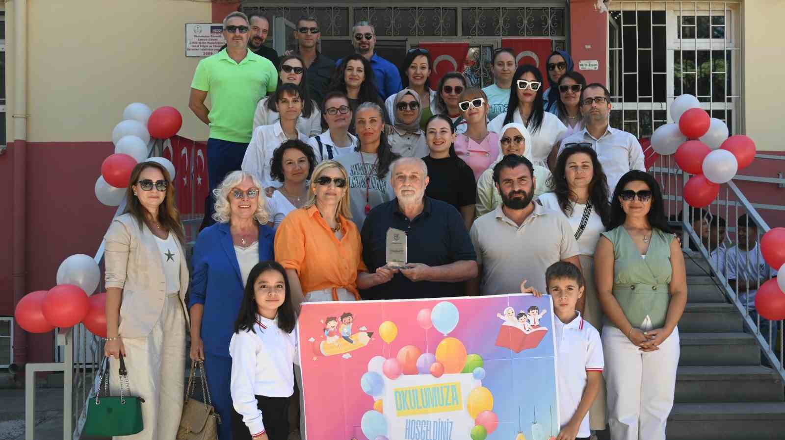 is-adamindan-ali-fuat-cebesoy-ortaokuluna-comert-bagis
