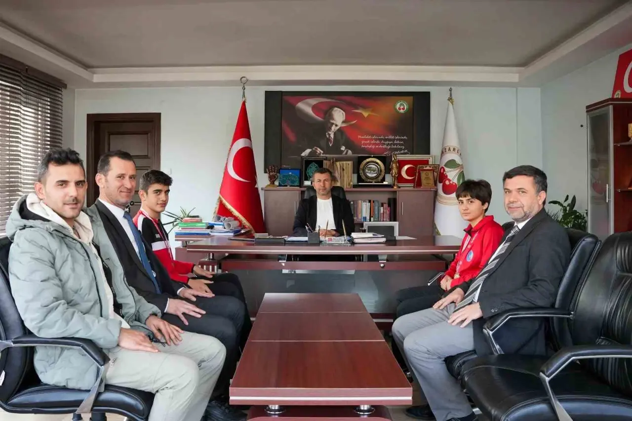 sampiyon-ogrencilere-oduller-ve-burs-mujdesi