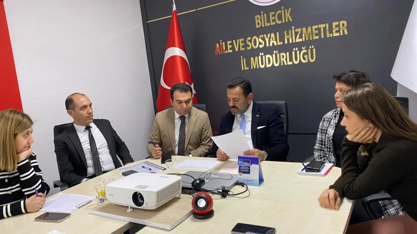 bilecikte-aile-ve-toplum-hizmetleri-masaya-yatirildi