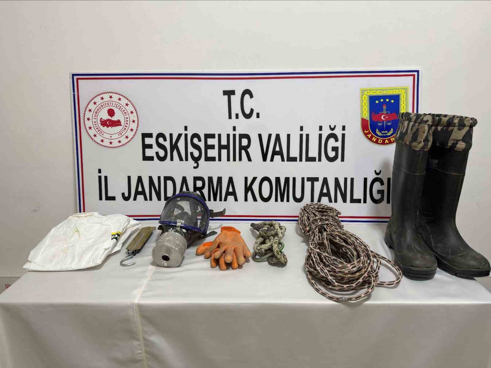 kacak-kazi-yapan-8-supheli-sucustu-yakalandi