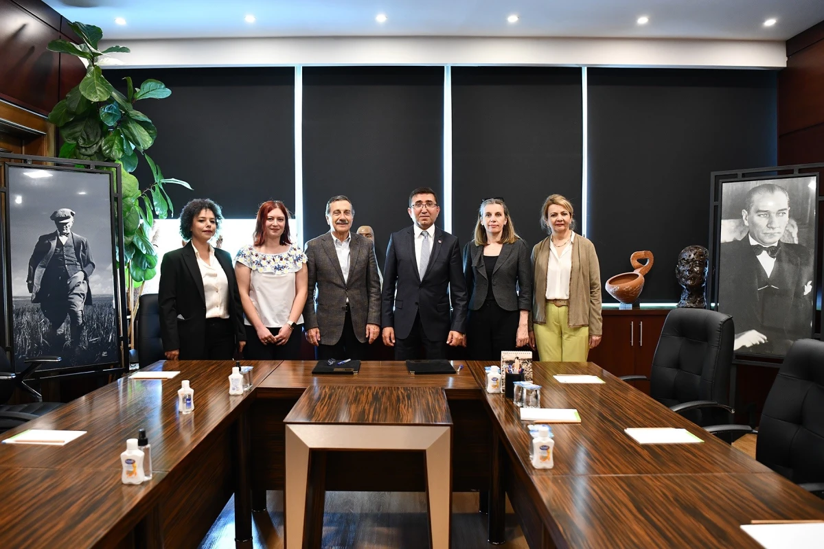 Kadın Danışma Merkezi’nde kadınlara hukuki destek 