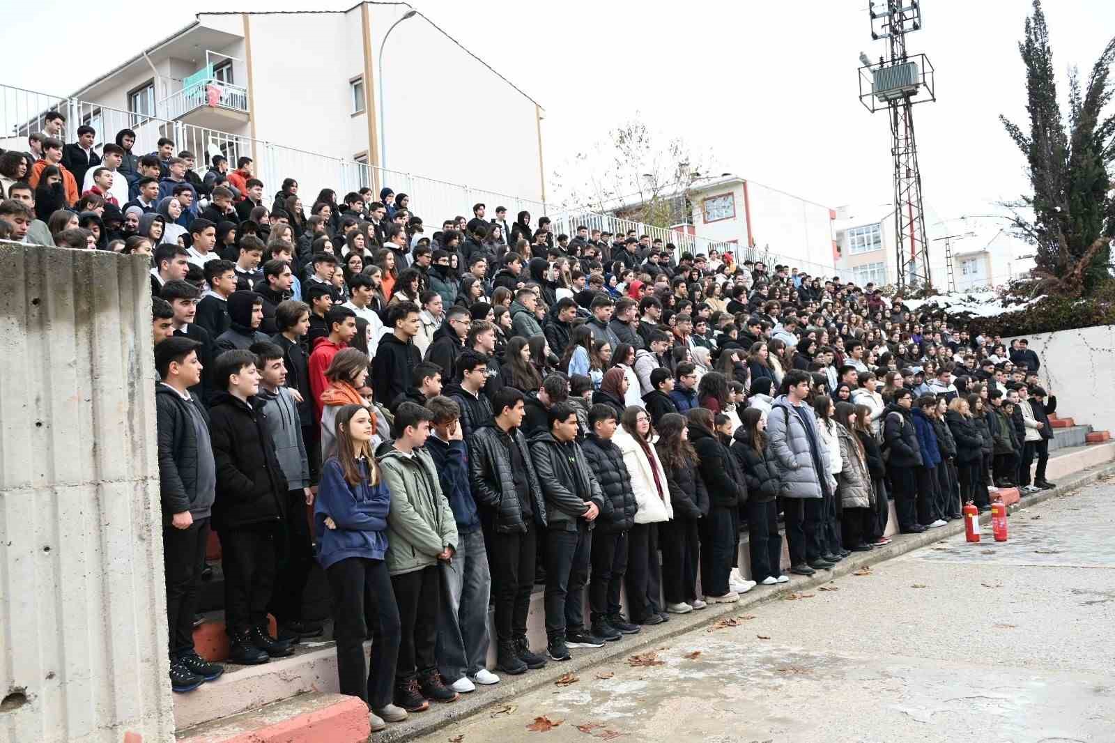 bozuyukte-kumral-abdal-anadolu-lisesi-ogrencilerine-yangin-egitimi