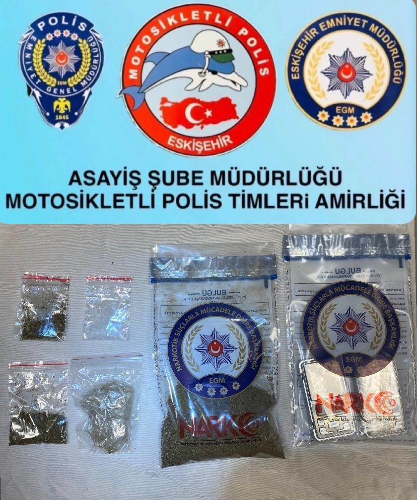 polis-ekiplerinden-uyusturucu-madde-operasyonu