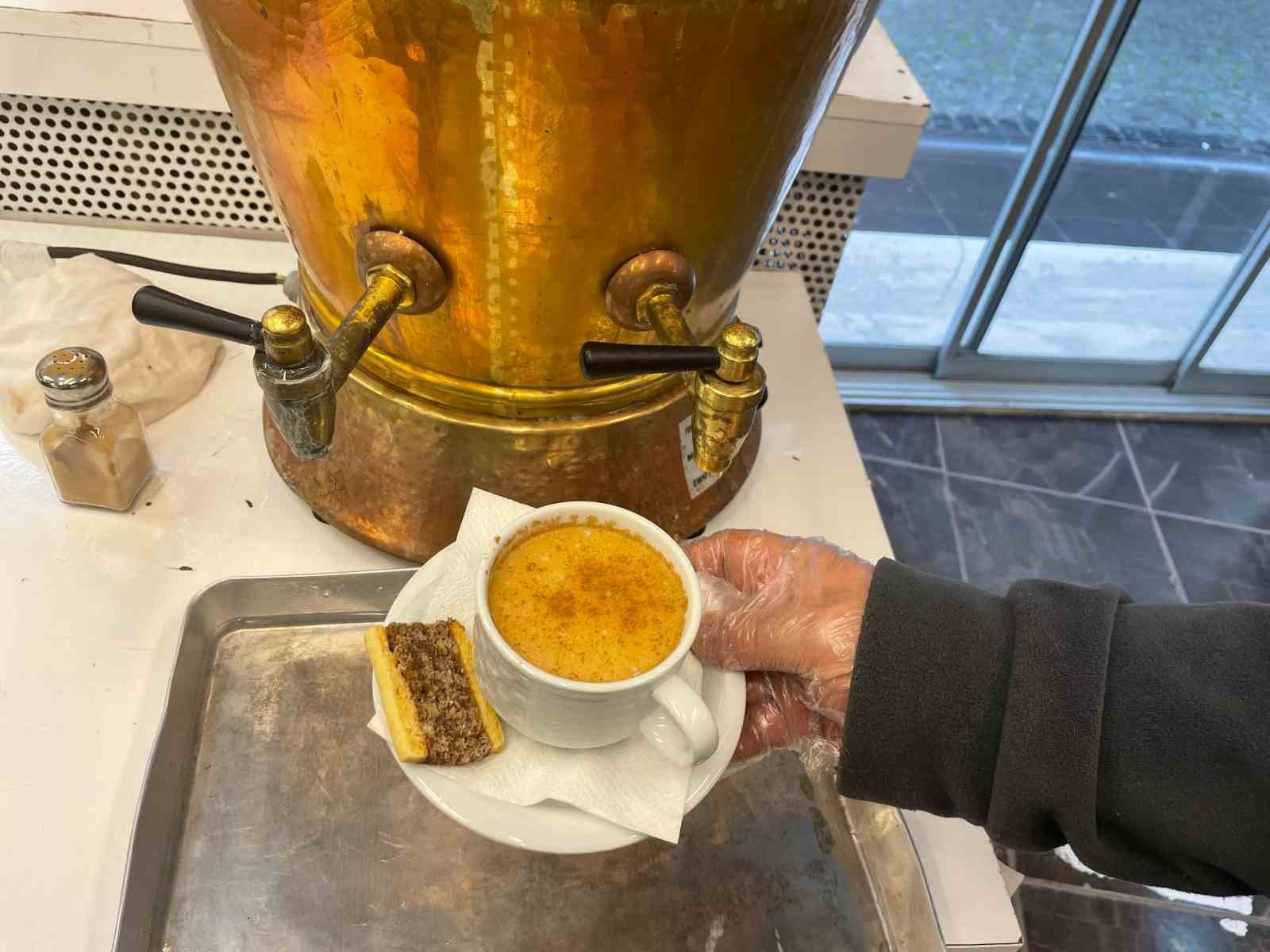 yagisli-havalarda-salep-satislari-zirvede