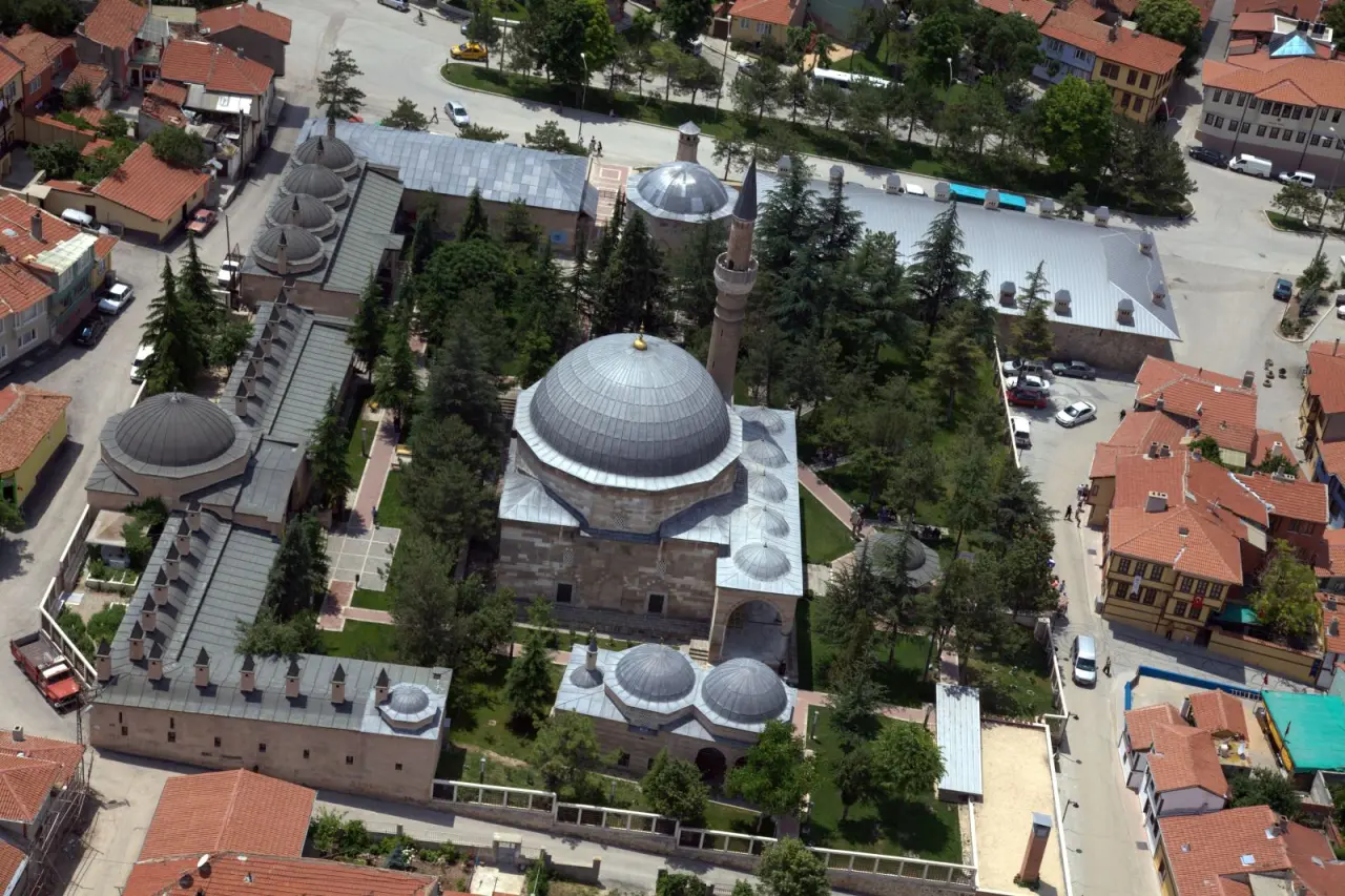 ESKİŞEHİR KURŞUNLU CAMİSİ VE KÜLLİYESİ | Kültür Portalı