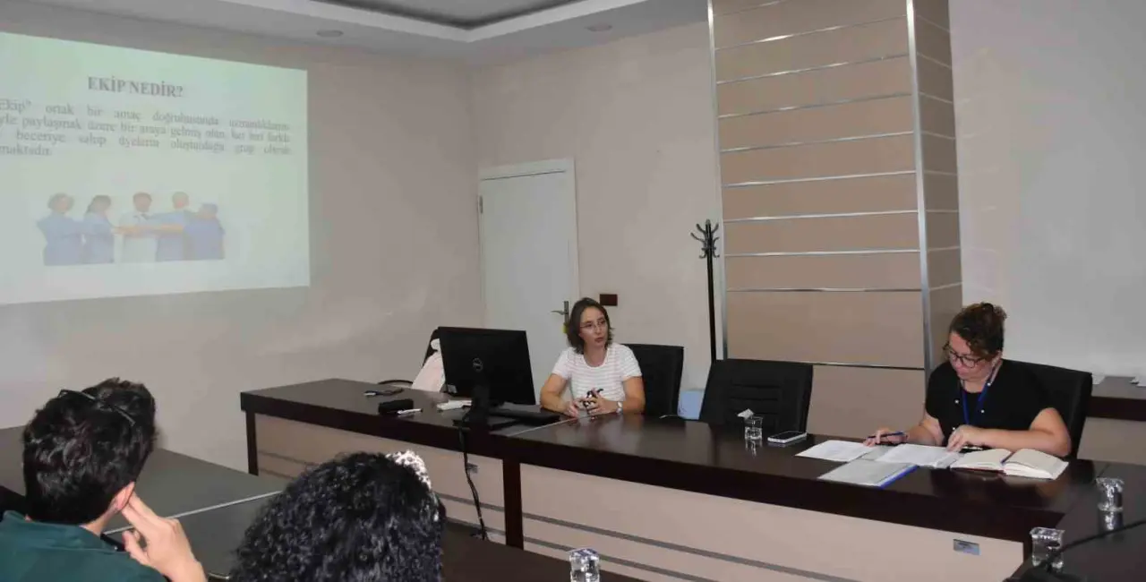 esogu-hastanesinde-ameliyathane-hemsireligi-sertifikasyon-programi-duzenlendi