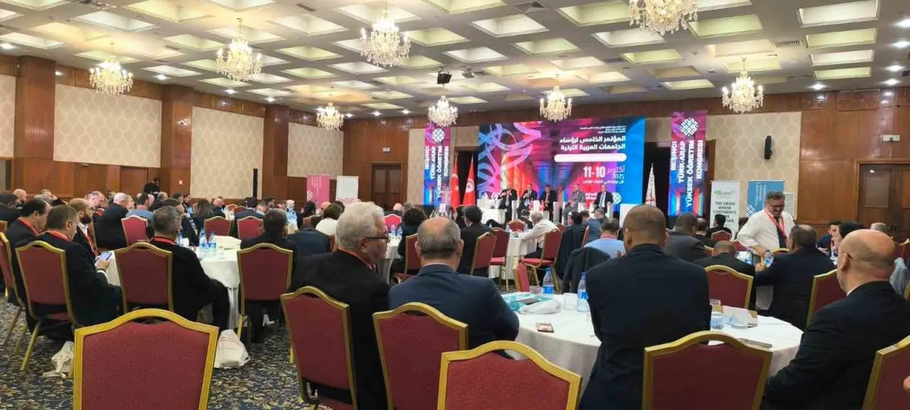 anadolu-universitesi-5-turk-arap-universiteleri-kongresinde-uluslararasi-is-birliklerini-guclendirdi