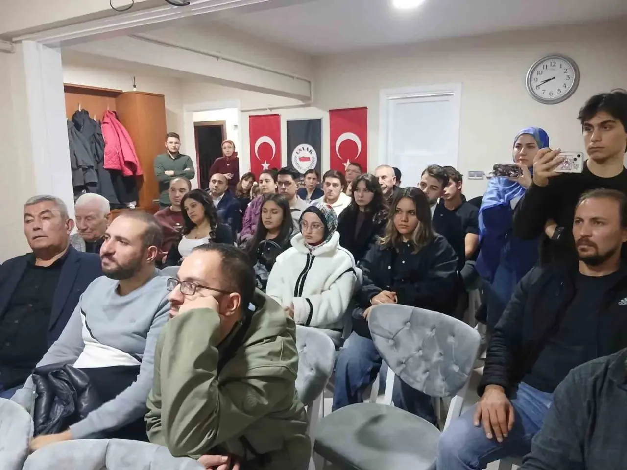 prof-dr-ozdenden-29-ekim-1923-cumhuriyete-giden-yol-konulu-konferans