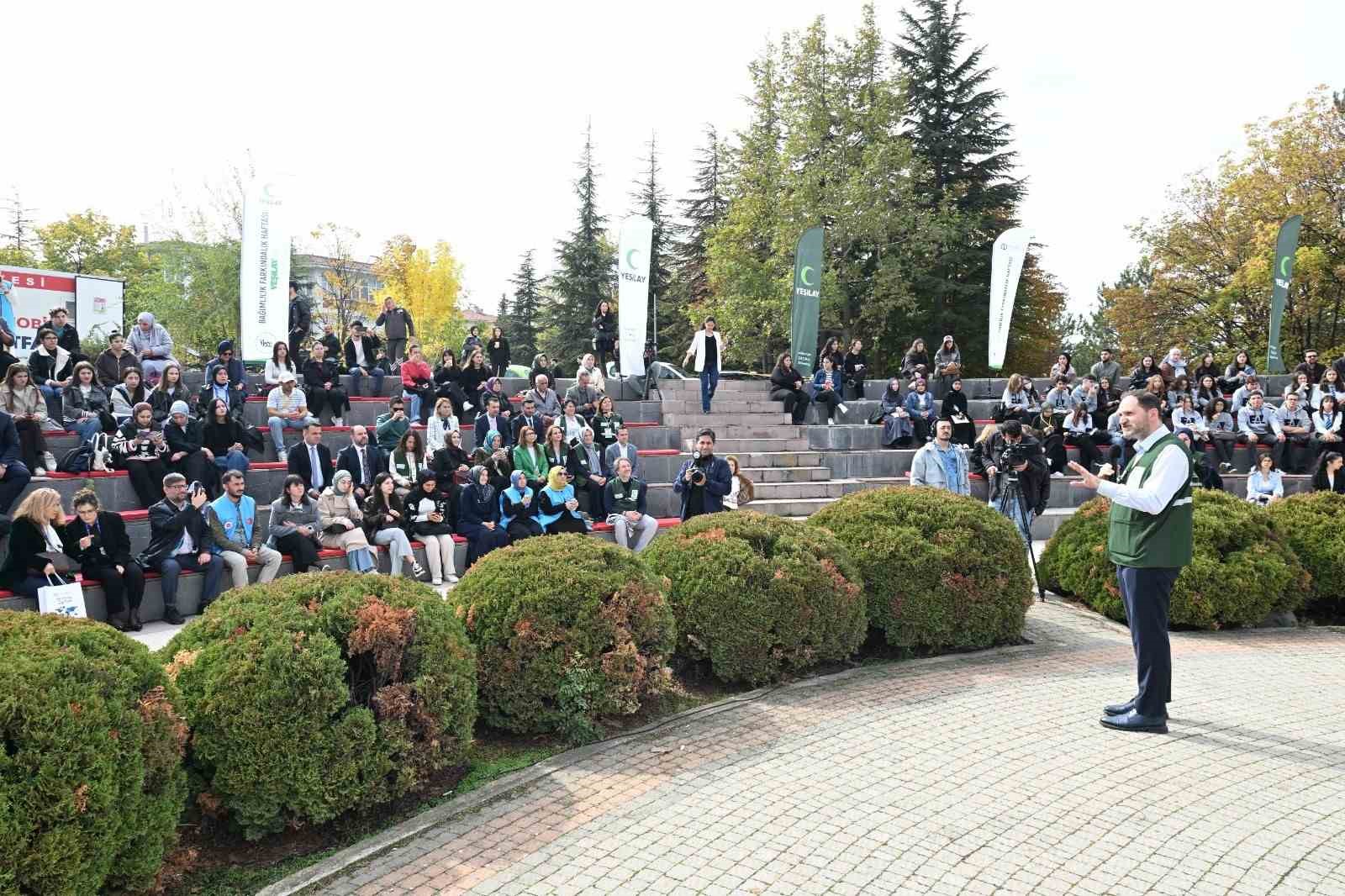 anadolu-universitesinde-yesilayfest-basladi