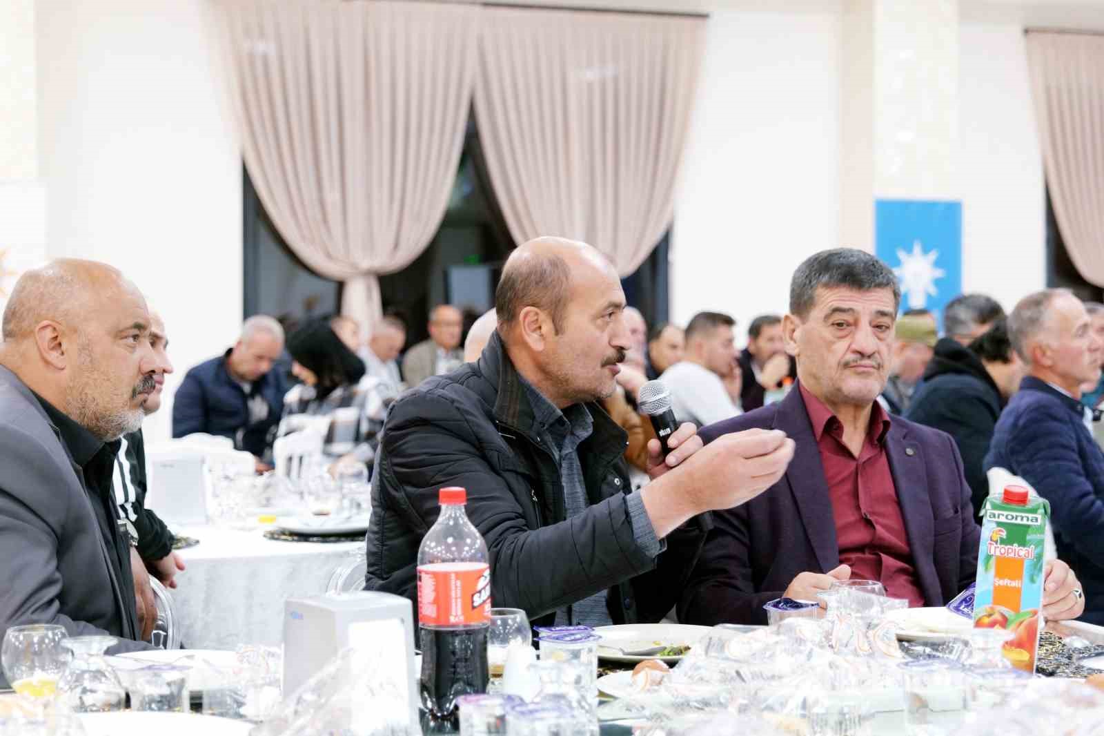 gurhan-albayrak-mahalle-baskanlariyla-istisarelerde-bulundu