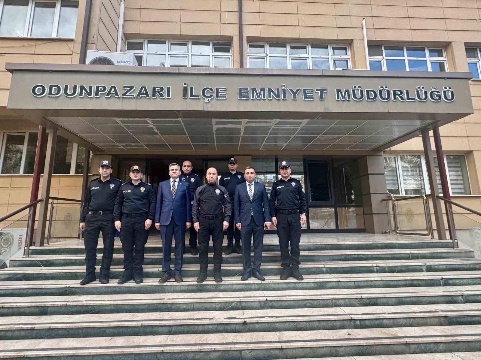 il-emniyet-muduru-yilmazdan-polis-merkezi-amirliklerine-ziyaret