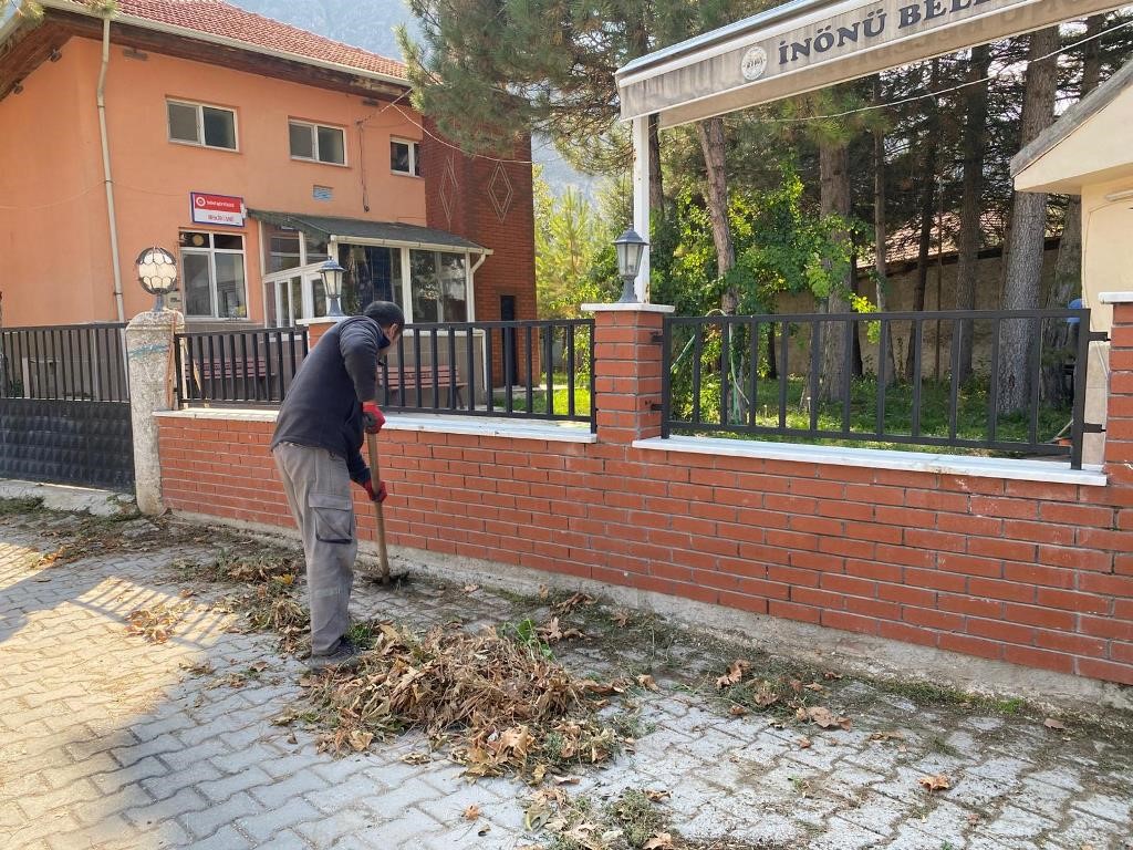 inonude-temizlik-calismalari-araliksiz-suruyor