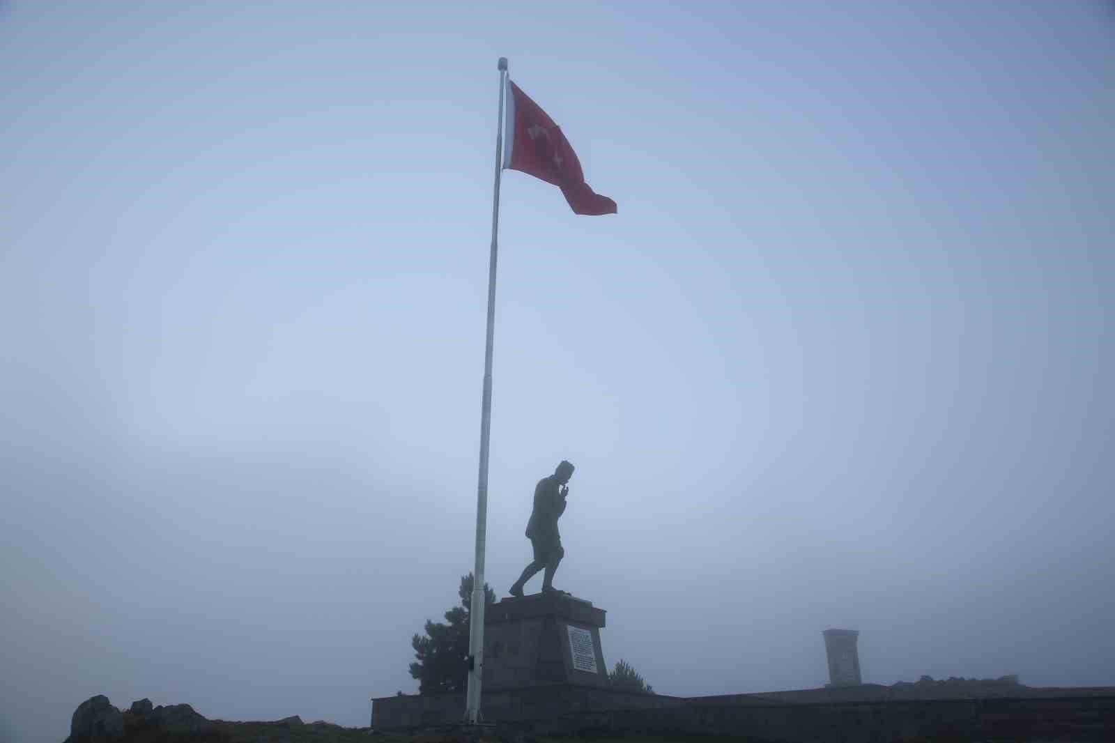 kocatepenin-sis-altindaki-goruntusu