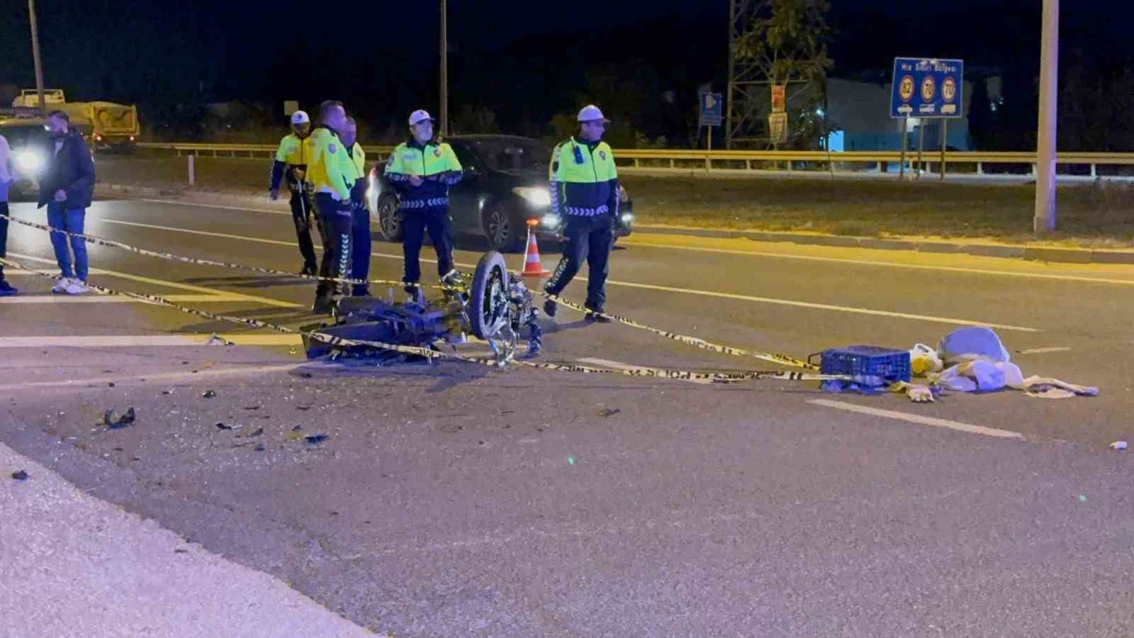 motosiklet-ile-midibus-carpisti-1-olu