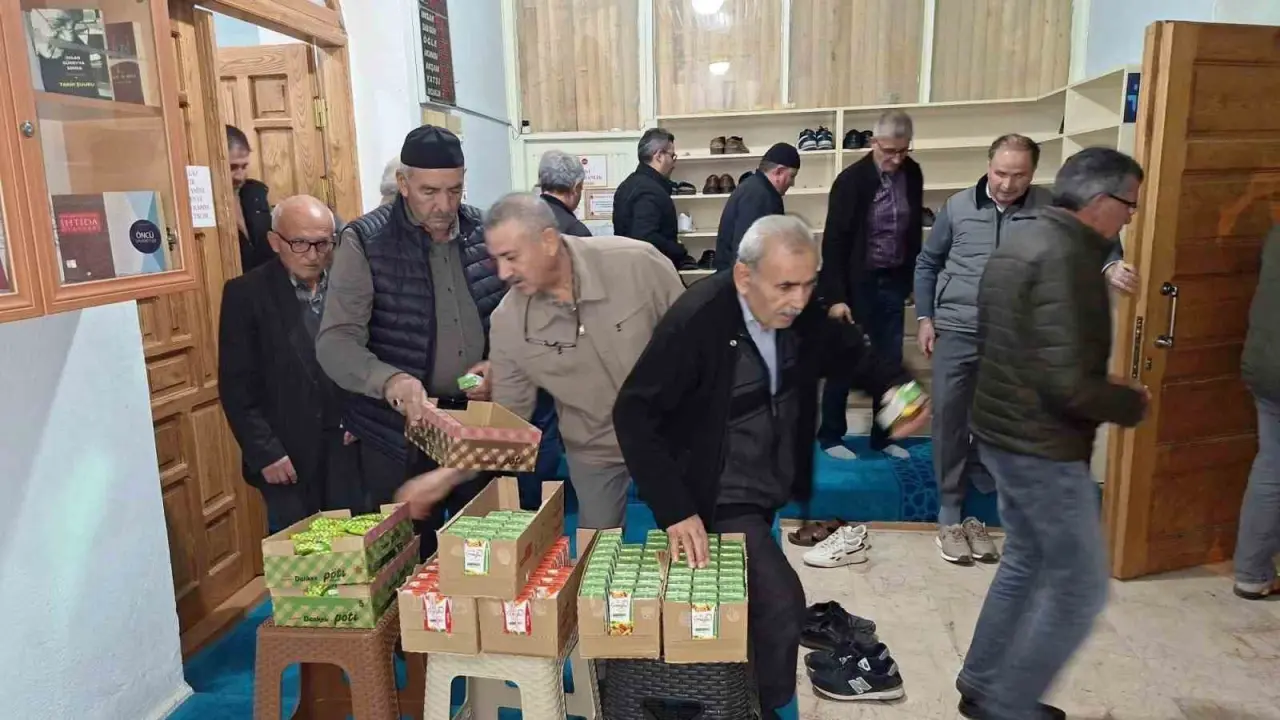 hisarcikta-sehit-ve-vefat-eden-ogretmenler-icin-mevlit-okutuldu