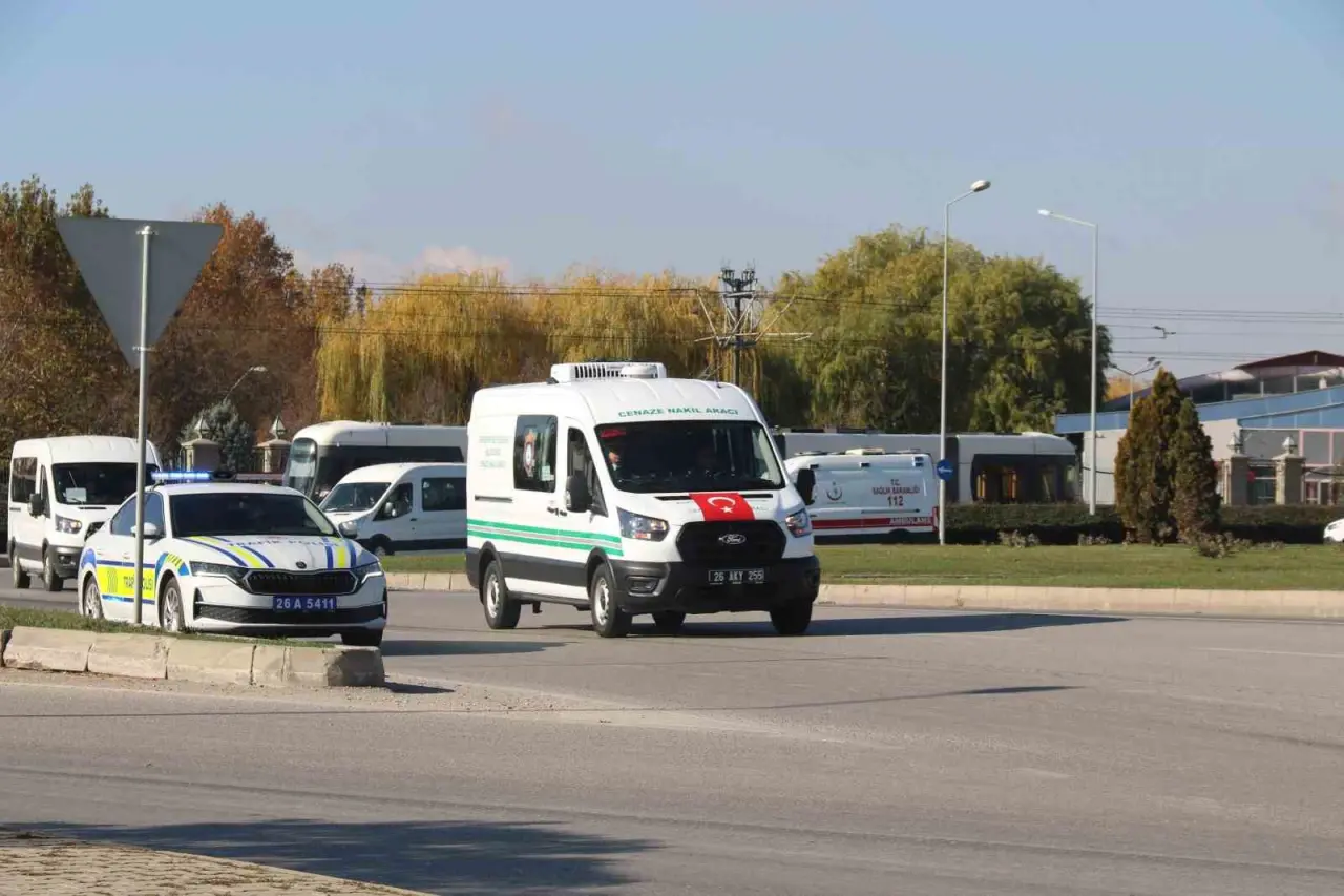 iki-hava-sehidi-ucakla-eskisehire-getirildi