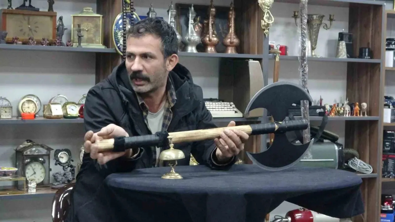 kutahyada-haftada-3-gun-antika-mezati-duzenleniyor